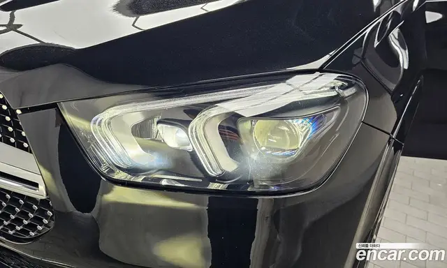 Mercedes-Benz GLE-Class 2023 2.9 автомат (гидро), миниатюра 7