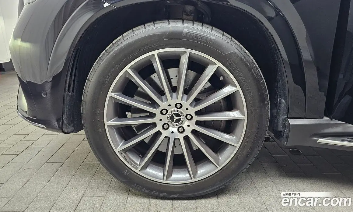 Mercedes-Benz GLE-Class 2025 3.0 автомат (гидро), фото 4