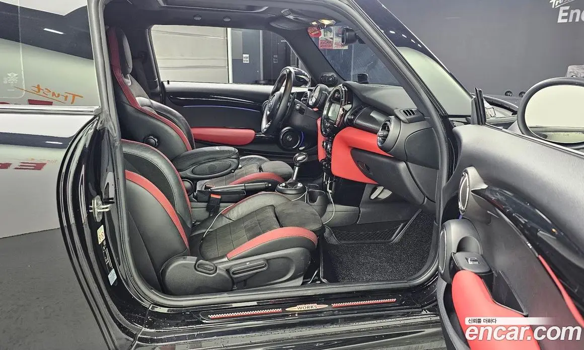 Mini Cooper 2017 2.0 автомат (гидро), фото 16