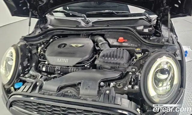 Mini Cooper 2017 2.0 автомат (гидро), миниатюра 6