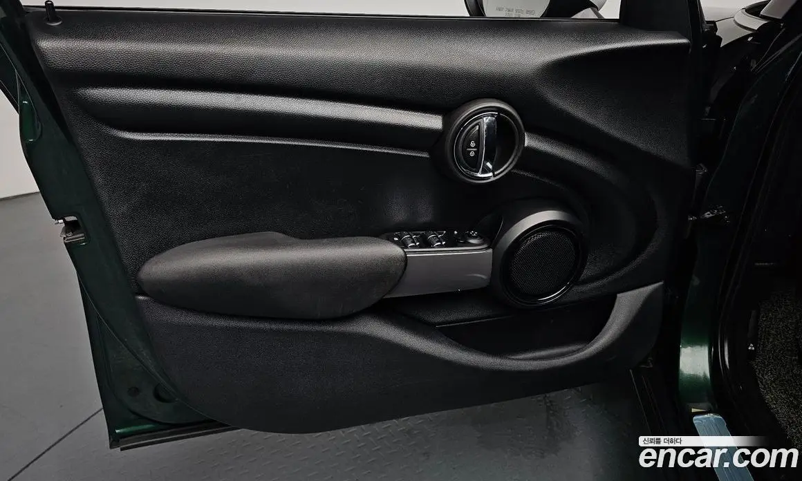 Mini Cooper 2018 1.5 автомат (гидро), фото 13