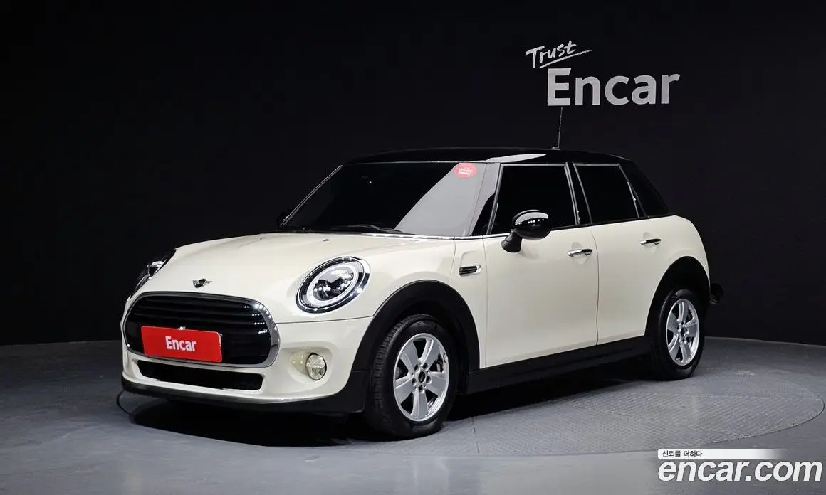 Mini Cooper 2019 1.5 автомат (гидро), фото 1 Mini Cooper 2019 1.5 автомат (гидро), фото 1