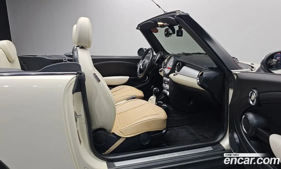 Mini Cooper Convertible 2009 1.6 автомат (гидро), фото 11