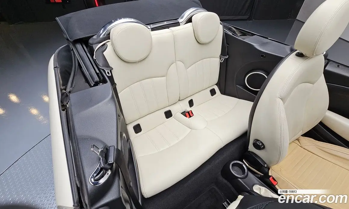 Mini Cooper Convertible 2009 1.6 автомат (гидро), фото 12