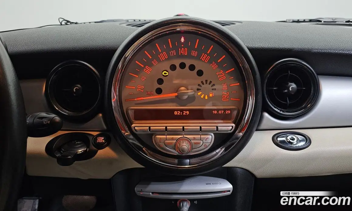Mini Cooper Convertible 2009 1.6 автомат (гидро), фото 14