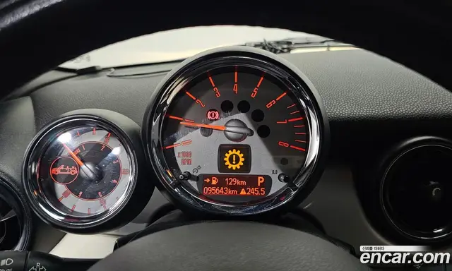 Mini Cooper Convertible 2009 1.6 автомат (гидро), миниатюра 8