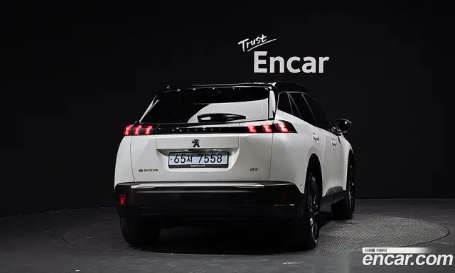 Peugeot 2008 2023 0.1 автомат (гидро), миниатюра 4
