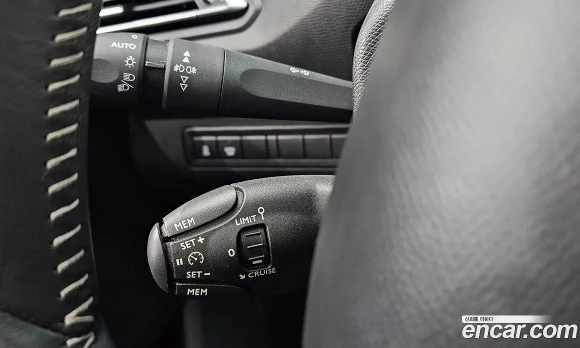 Peugeot 308 2014 2.0 автомат (гидро), фото 13
