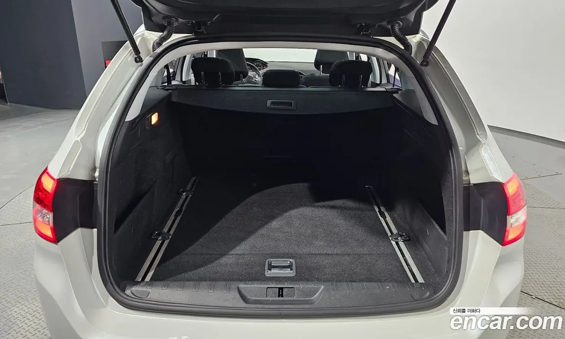 Peugeot 308 2014 2.0 автомат (гидро), фото 20