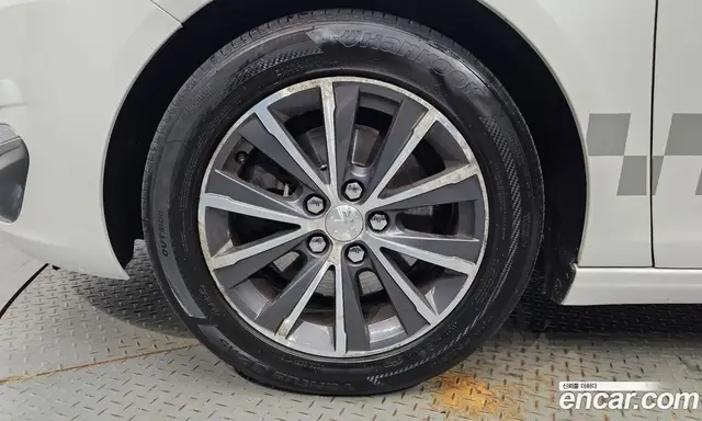 Peugeot 308 2014 2.0 автомат (гидро), миниатюра 5