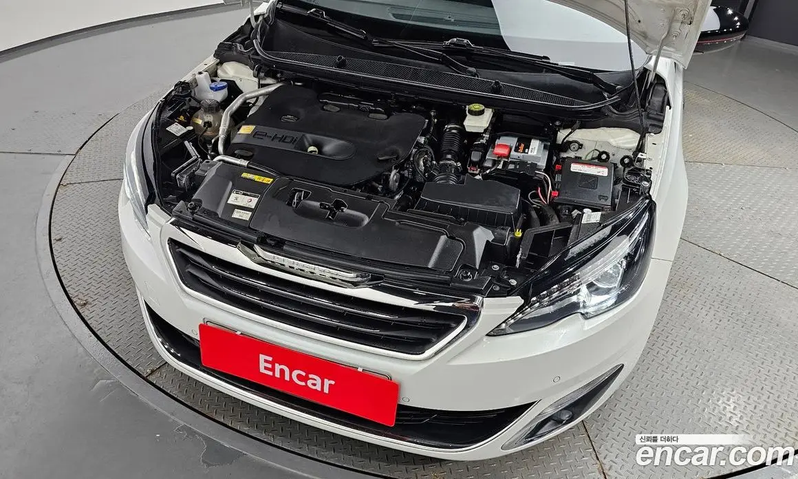 Peugeot 308 2014 2.0 автомат (гидро), фото 6