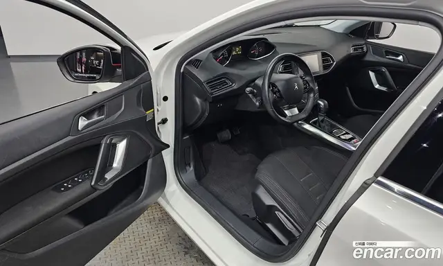 Peugeot 308 2014 2.0 автомат (гидро), миниатюра 10