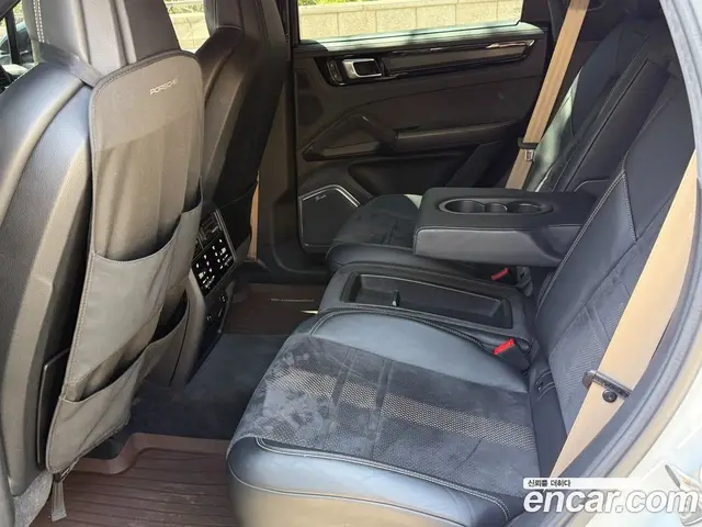 Porsche Cayenne 2022 4.0 автомат (гидро), миниатюра 4