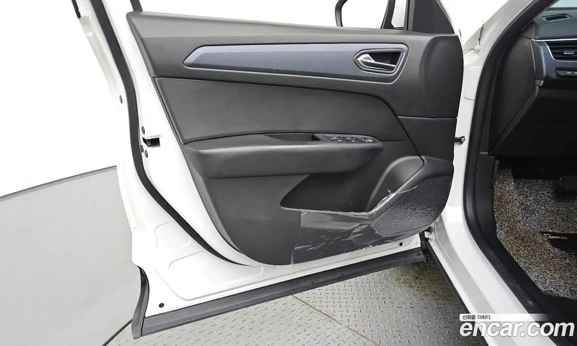 Renault (Samsung) XM3 2023 1.6 автомат (гидро), фото 14