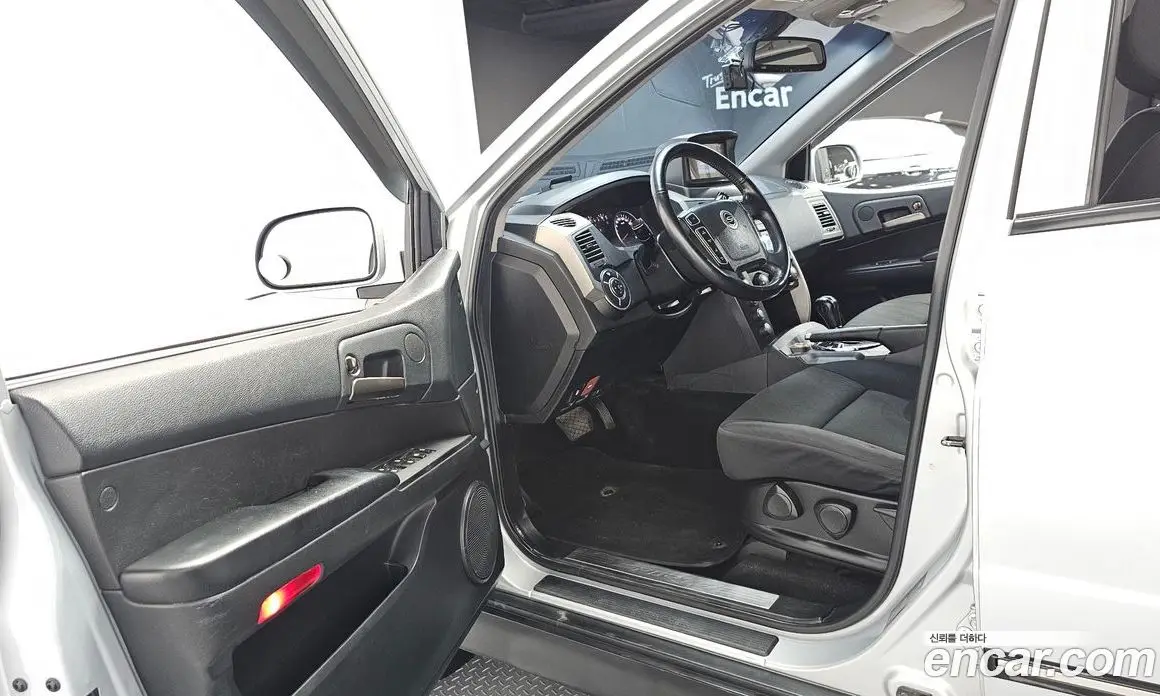 SsangYong Korando 2014 2.0 автомат (гидро), фото 10