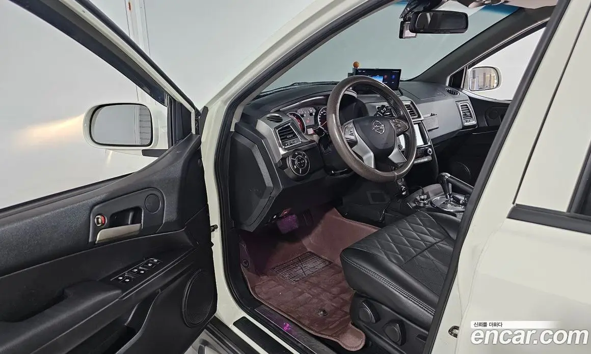 SsangYong Korando 2017 2.2 автомат (гидро), фото 10
