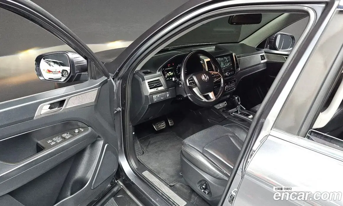 SsangYong Rexton 2018 2.2 автомат (гидро), фото 13