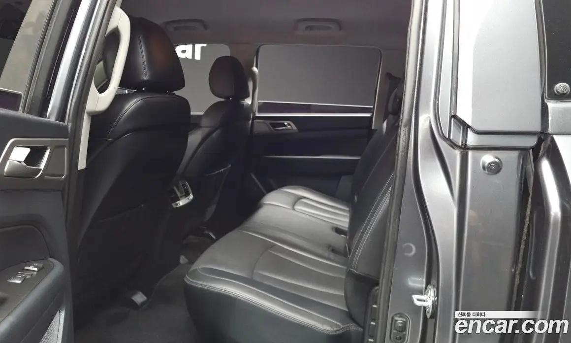SsangYong Rexton 2018 2.2 автомат (гидро), фото 17