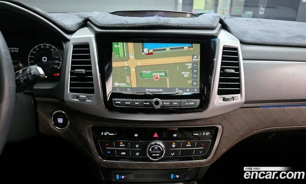 SsangYong Rexton 2023 2.2 автомат (гидро), фото 17