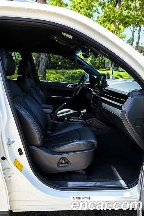 SsangYong Rexton 2023 2.2 автомат (гидро), фото 17