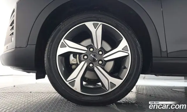 SsangYong TIBOLI 2025 1.6 автомат (гидро), миниатюра 4