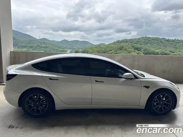 Tesla Model 3 2021 автомат (гидро), миниатюра 2