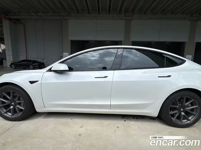 Tesla Model 3 2021 автомат (гидро), миниатюра 3