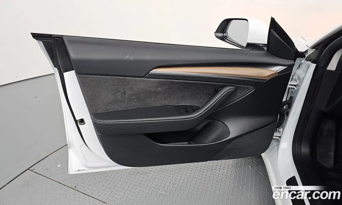 Tesla Model 3 2022 0.2 автомат (гидро), фото 13