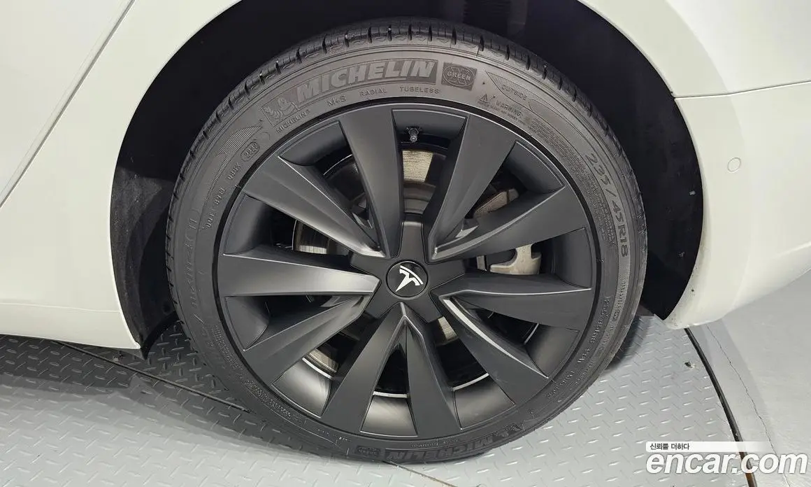 Tesla Model 3 2022 0.2 автомат (гидро), фото 6