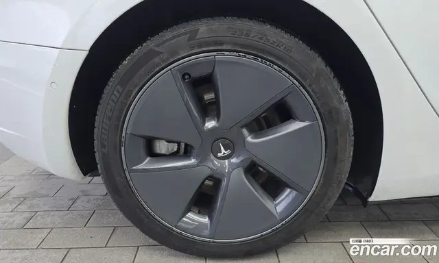 Tesla Model 3 2022 0.2 автомат (гидро), миниатюра 5
