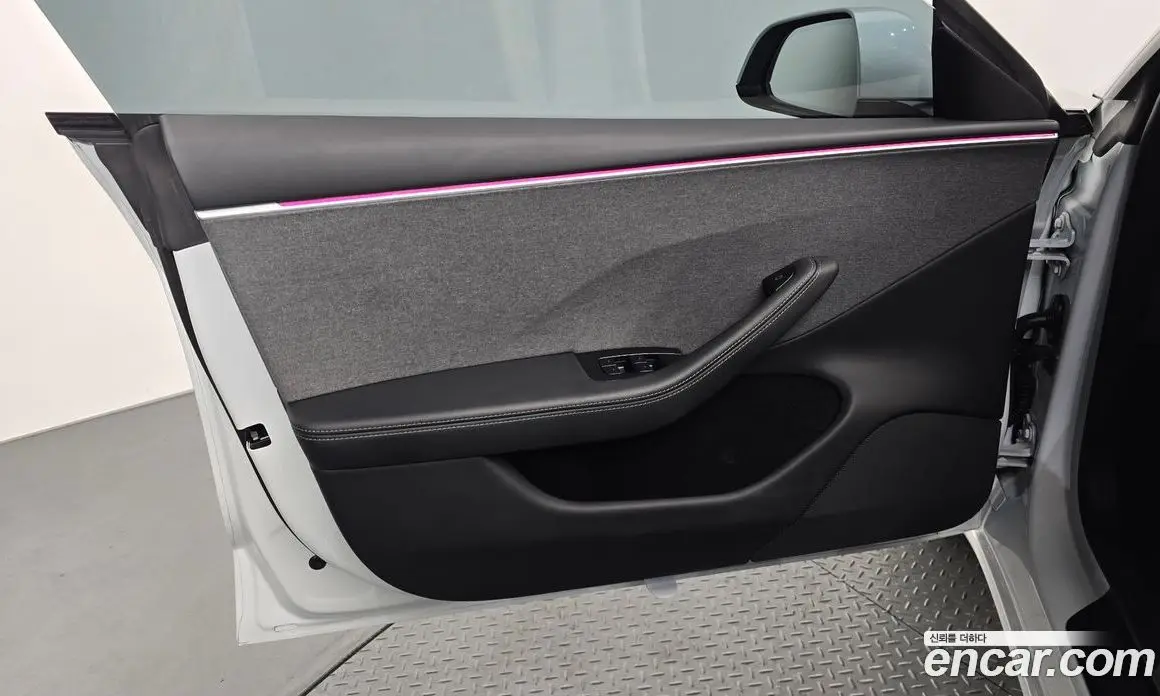 Tesla Model 3 2024 0.2 автомат (гидро), фото 13