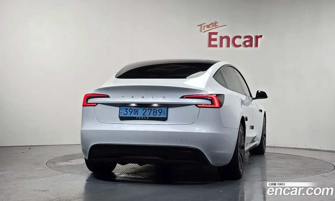 Tesla Model 3 2024 0.2 автомат (гидро), фото 3