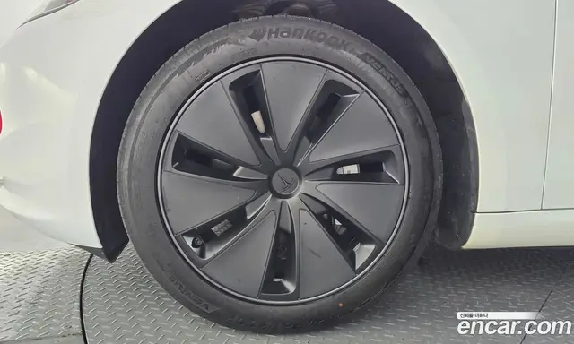 Tesla Model 3 2024 0.2 автомат (гидро), миниатюра 4