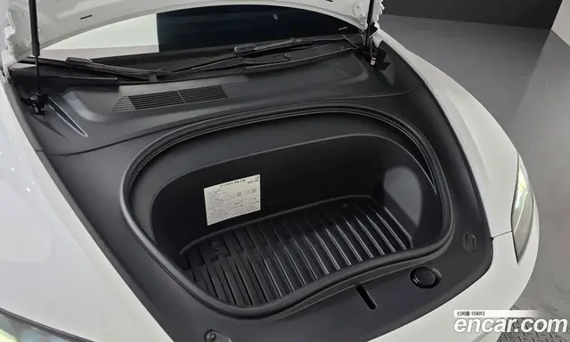 Tesla Model 3 2024 0.2 автомат (гидро), миниатюра 5