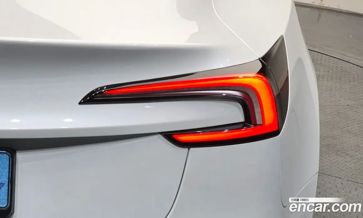 Tesla Model 3 2024 0.2 автомат (гидро), фото 8