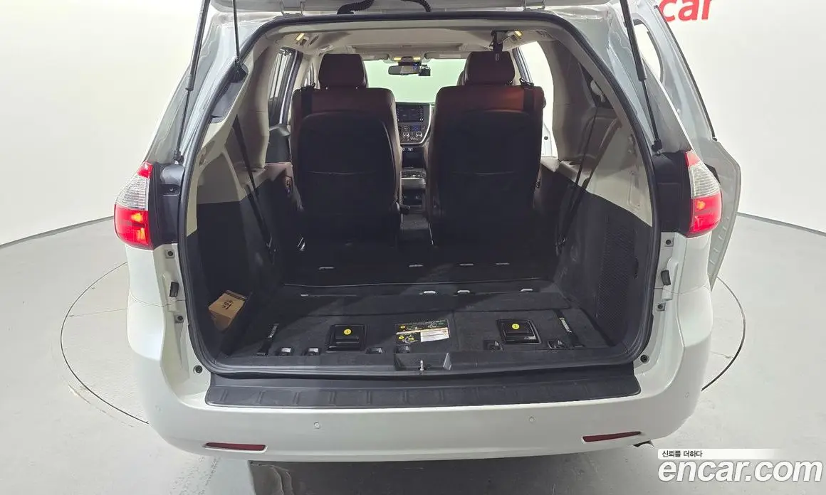 Toyota Sienna 2020 3.5 автомат (гидро), фото 18