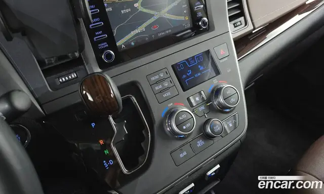 Toyota Sienna 2020 3.5 автомат (гидро), миниатюра 9