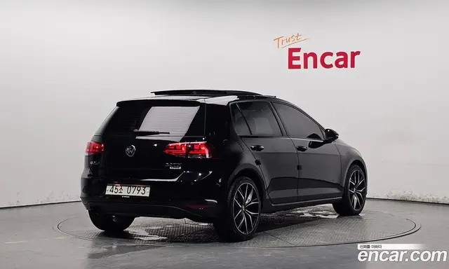 Volkswagen Golf 2016 2.0 автомат (гидро), миниатюра 2