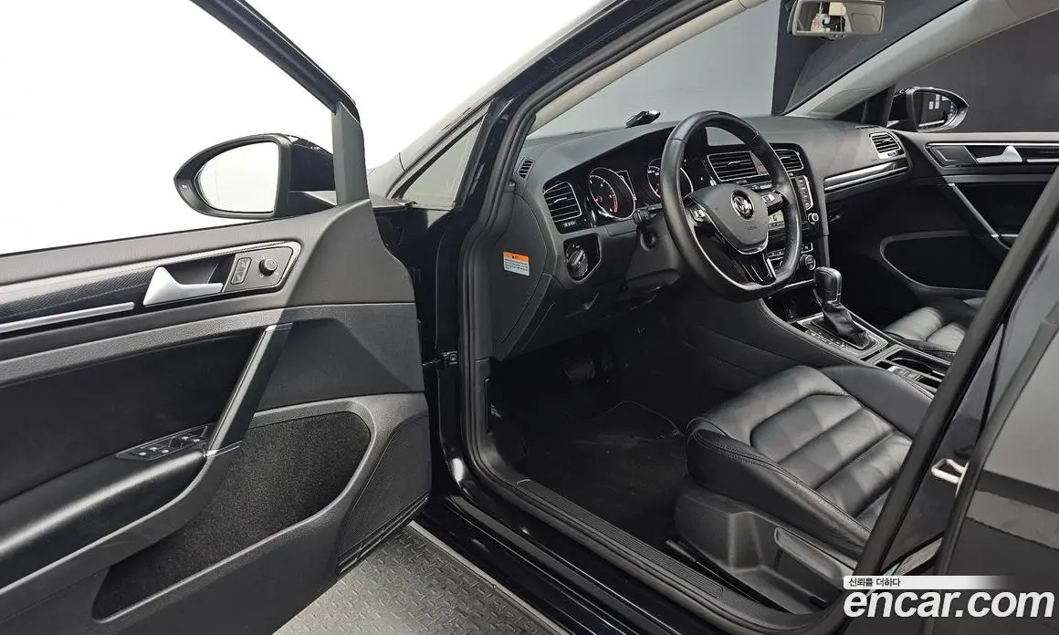 Volkswagen Golf 2016 2.0 автомат (гидро), фото 10