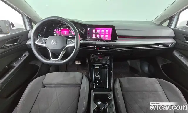 Volkswagen Golf 2023 2.0 автомат (гидро), миниатюра 7