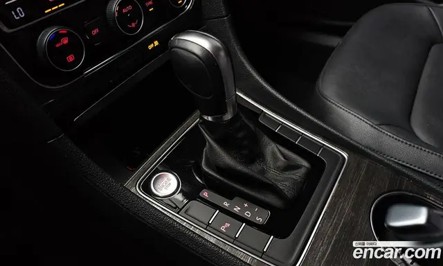 Volkswagen Passat 2018 2.0 автомат (гидро), миниатюра 12