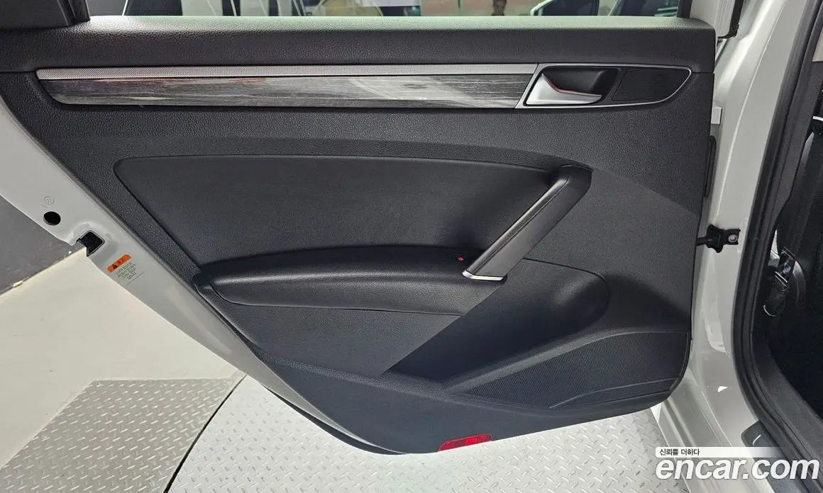 Volkswagen Passat 2018 2.0 автомат (гидро), фото 15