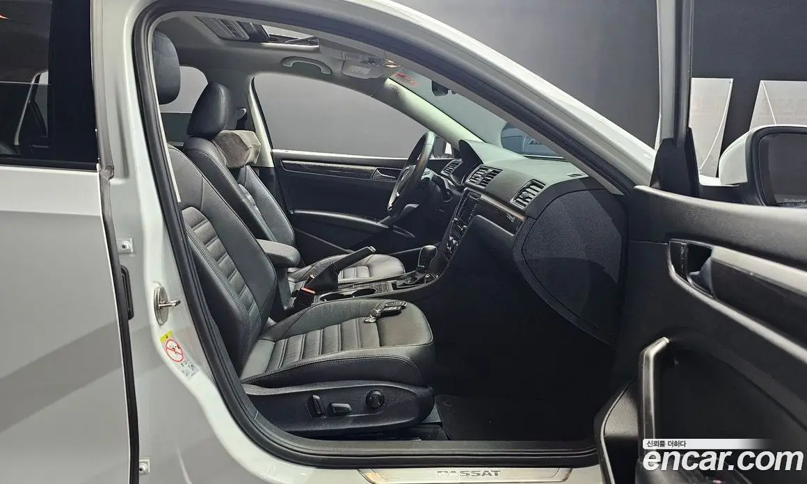 Volkswagen Passat 2018 2.0 автомат (гидро), фото 16