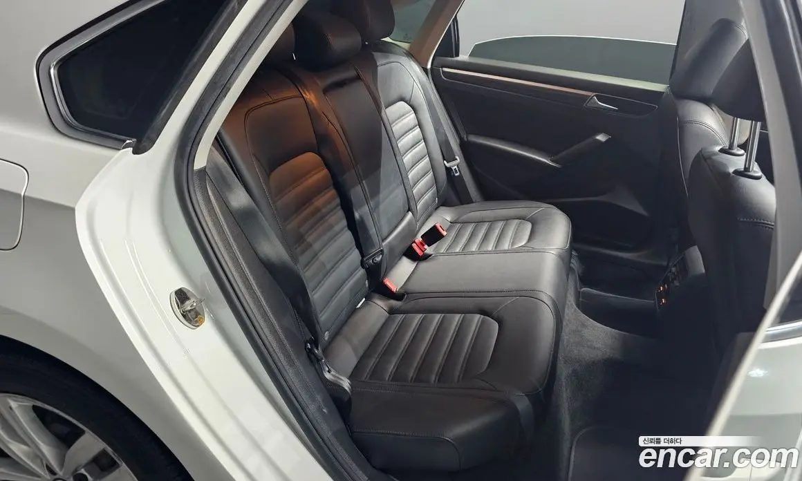Volkswagen Passat 2018 2.0 автомат (гидро), фото 17