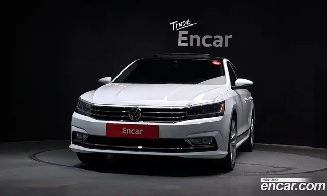 Volkswagen Passat 2018 2.0 автомат (гидро), миниатюра 3