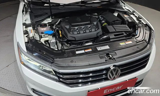 Volkswagen Passat 2018 2.0 автомат (гидро), миниатюра 6