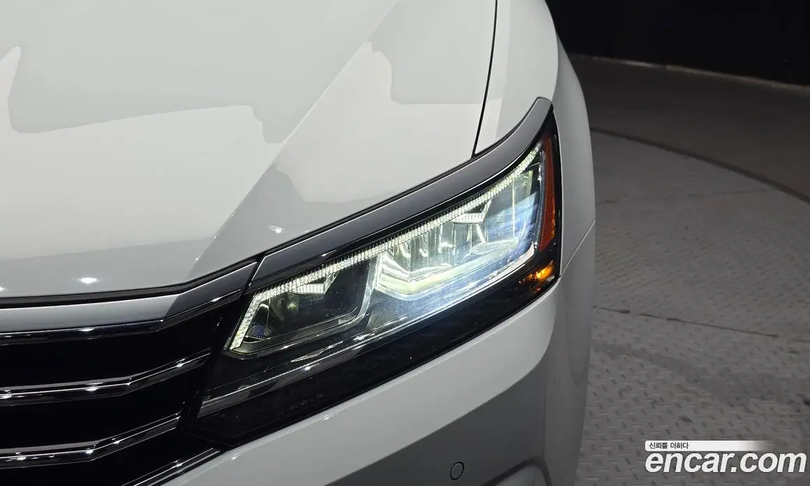 Volkswagen Passat 2018 2.0 автомат (гидро), фото 8