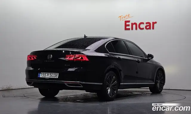 Volkswagen Passat 2021 2.0 автомат (гидро), миниатюра 2