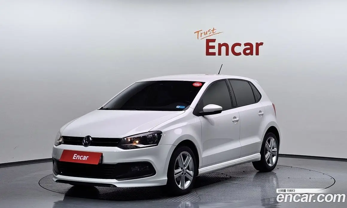 Volkswagen Polo 2013 1.6 автомат (гидро), фото 1 Volkswagen Polo 2013 1.6 автомат (гидро), фото 1
