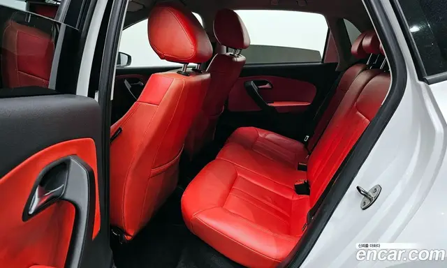Volkswagen Polo 2013 1.6 автомат (гидро), миниатюра 12